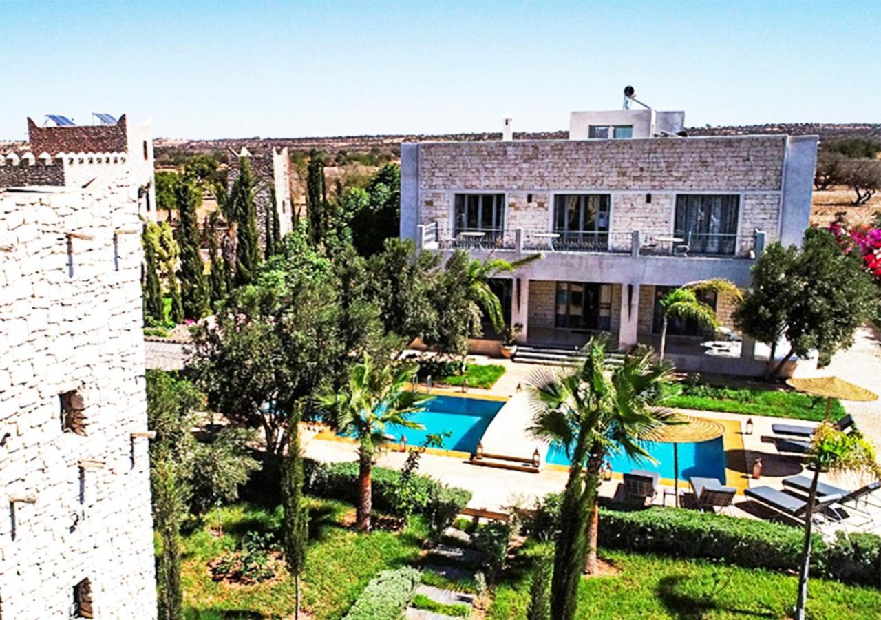 Villa Kamilia Szavíra Kültér fotó